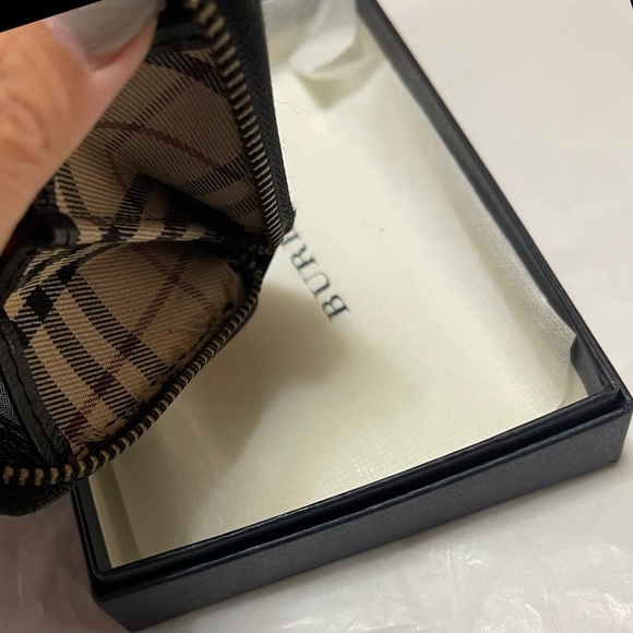 Burberry Wallet - Picture 2 of 14